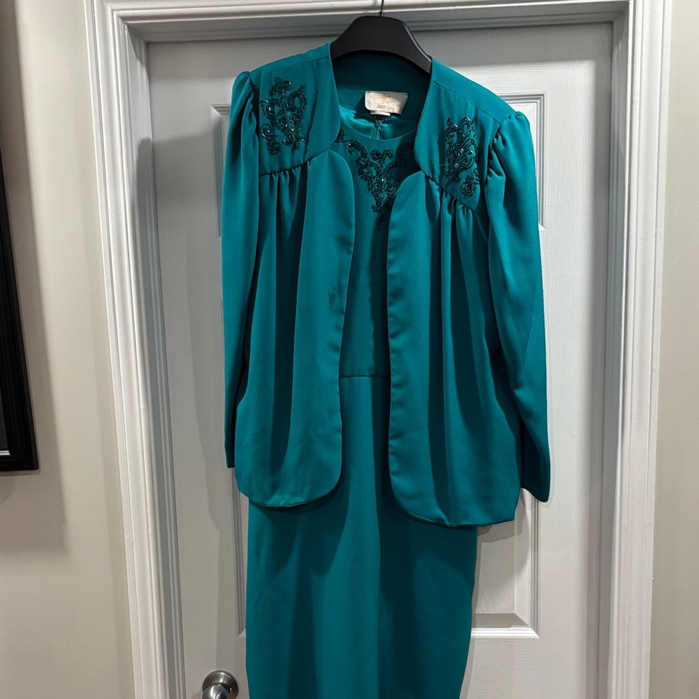 Danier Teal Women's Skirt Set with Embroidery